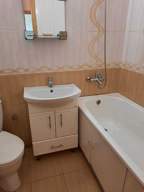 Продам 1 квартиру Хіммаш Коростень - зображення 1