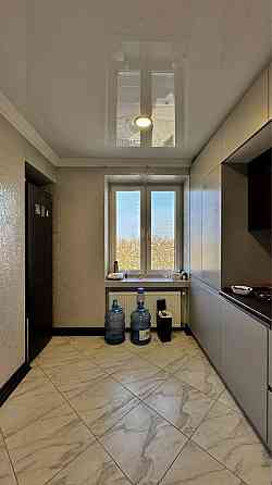 2х кімнатна, Центр (з меблями і технікою) Кам`янець-Подільський