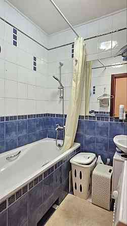 Оренда просторої 2 кімн. квартири, метро Позняки, вул. Ахматової 35 Киев