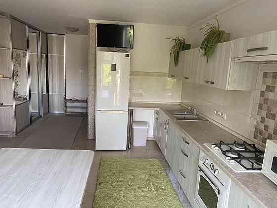 Оренда 1 кім.квартири по вул.Монюшка Довжанка