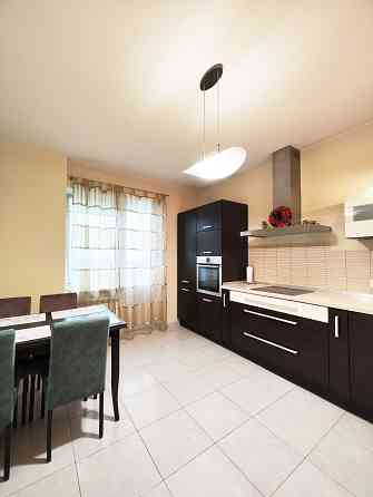 Здам 2 кімн. квартиру м. Голосіївська вул.  Віктора Забіли Киев