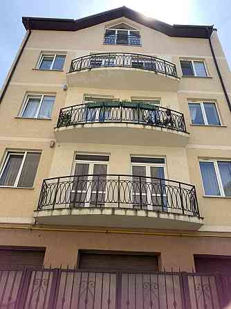 Продаж двокімнатної квартири з ремонтом в малоквартирному будинку Львів