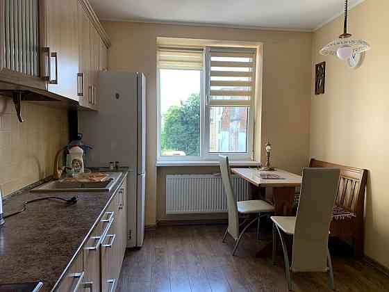 Продаж двокімнатної квартири з ремонтом в малоквартирному будинку Львів