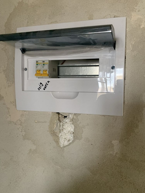 Однокмнатная ул Боголюбова срочно продам Киев - изображение 8