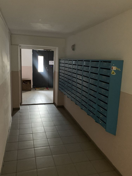 Однокмнатная ул Боголюбова срочно продам Киев - изображение 4