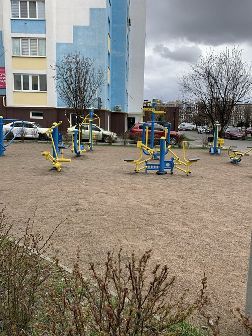 Однокмнатная ул Боголюбова срочно продам Киев - изображение 3