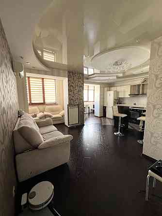 3трехкомнатная в новом кирпичном доме Одесса