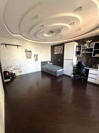 3трехкомнатная в новом кирпичном доме Одесса