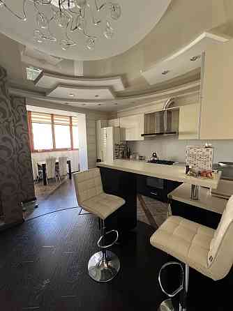 3трехкомнатная в новом кирпичном доме Одесса