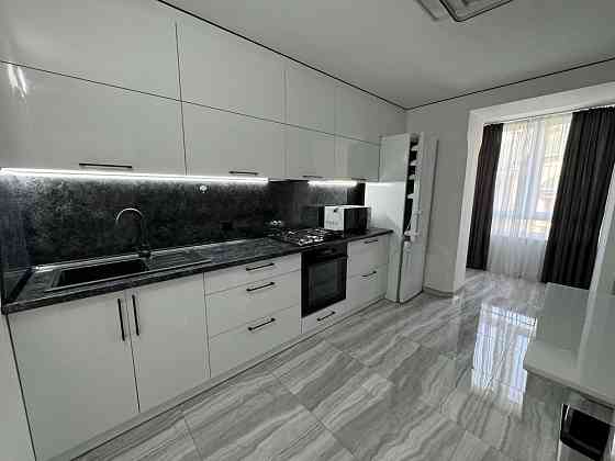 Оренда 2 кімнатної квартири на просп. Злуки Тернополь