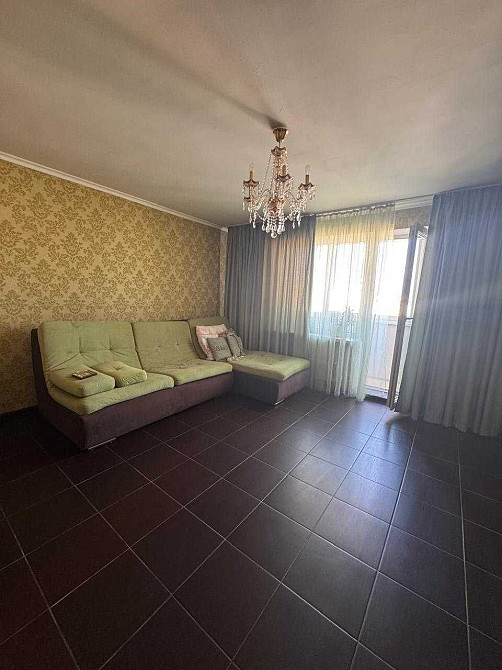 Розділька трикімнатна квартира 70m2 |м| Лісова Киев - изображение 3