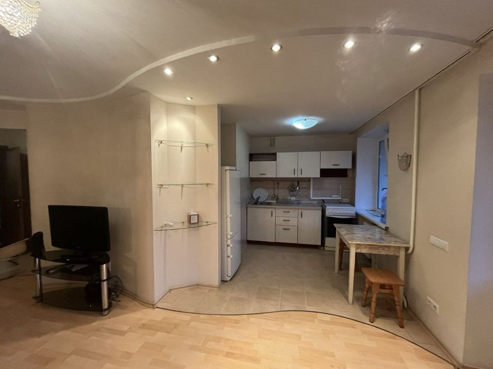 Аренда 1-комн центр Героеа Крут 10000 грн  - изображение 1