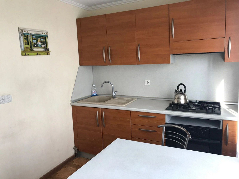 Продам 2х ком квартиру на Бородинском, ул. Петра Сагайдачного 9/9 Запорожье - изображение 1