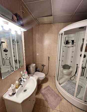 Продам 2 ком  с ремонтом ,ул. Академика Чекмарева  Нагорка Днепр