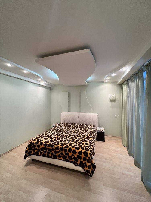 Продам 2 ком  с ремонтом ,ул. Академика Чекмарева  Нагорка Днепр - изображение 1