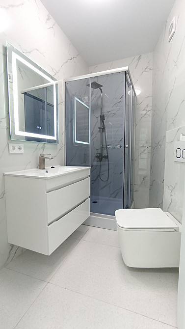 ЕКСКЛЮЗИВ! Квартира з новим ремонтом та меблями! Буча - изображение 3