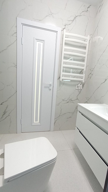 ЕКСКЛЮЗИВ! Квартира з новим ремонтом та меблями! Буча - изображение 2