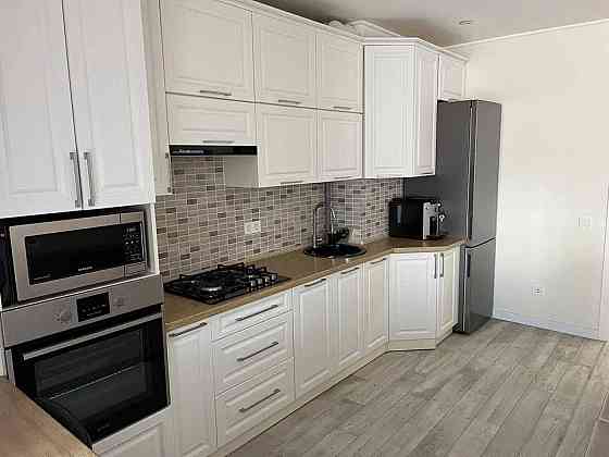 Двокімнатна квартира з новим ремонтом в новобудові на Хлібній Львов