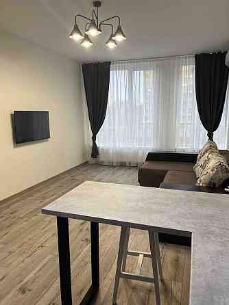 Затишна квартира в ЖК Медовий Киев