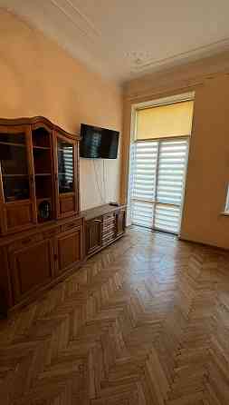 Простора квартира від ВЛАСНИКА вул. Генерала Чупринки Львов