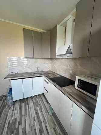 Здам 1-кімнатну Дарницький р-н. вул.Гмирі 20.  м. Позняки 10 хвилин Киев