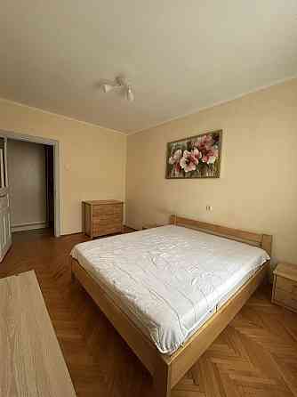 Оренда 2 кімнати 54 м2, вул. Трильовського з паркомісцем Сихів Львів