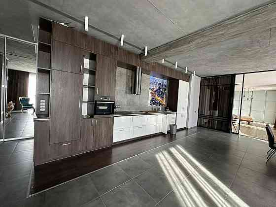 Ексклюзивна Оренда  вул. Б. Хмельницького, поблизу ТЦ ВАМ. Львів