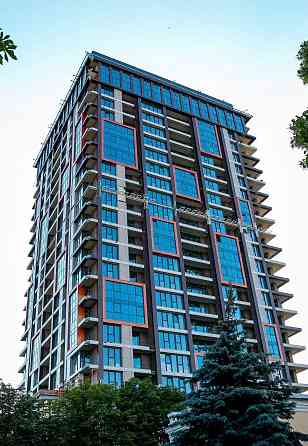 Продам  4к квартиру в ЖК Новодворянский Днепр