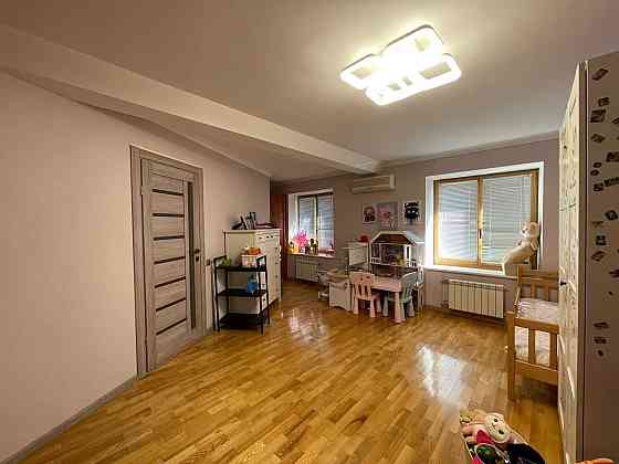 Довгострокова оренда 3-кімнатної квартири на Космосі Запоріжжя