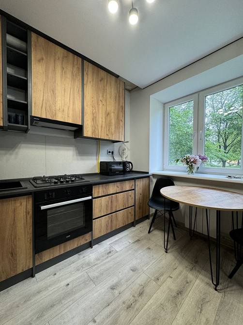 Оренда квартири з гарним ремонтом. Поруч ТЦ Велес. Перша здача. Угорники - зображення 2