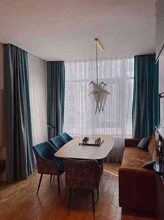 Оренда стильної трикімнатної квартири в ЖК Бульвар Фонтанів Київ