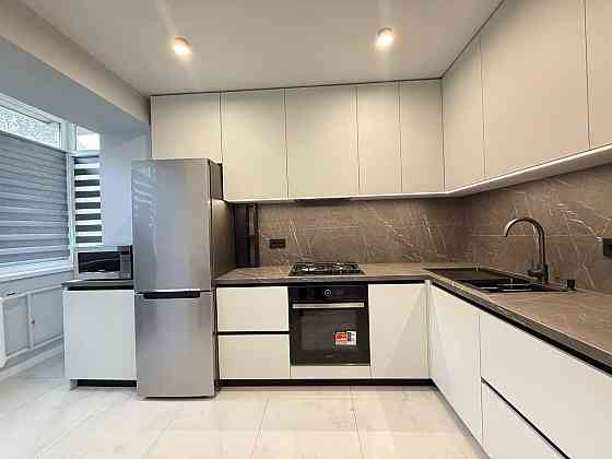 ТЦ-МАЙДАН! 3-кімнатна квартира! Перша здача! Оренда! Черновцы