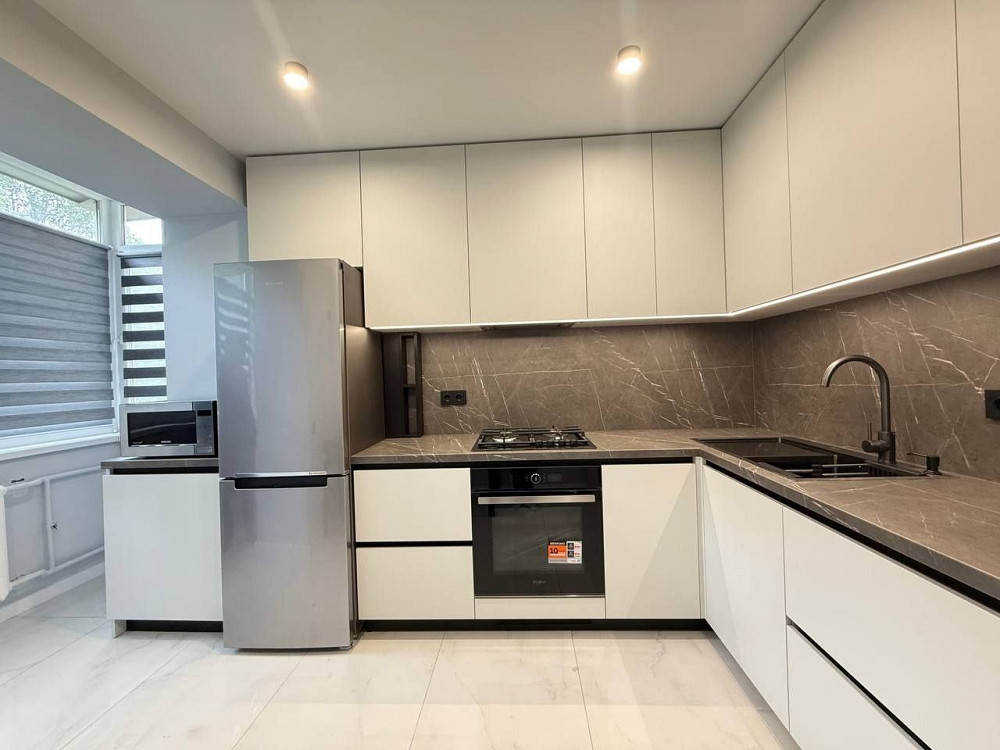 ТЦ-МАЙДАН! 3-кімнатна квартира! Перша здача! Оренда! Черновцы - изображение 4