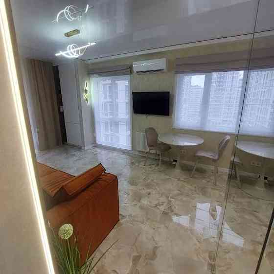 Оренда 1-кімн. квартири в ЖК Нова Англія, Михайла Максимовича вул.  SC Київ