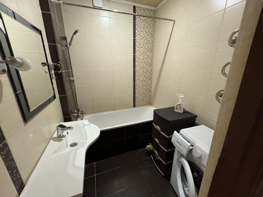 Продам 2 комнатную квартиру сталинку в центре города район металлургич Кривой Рог - изображение 7