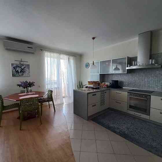 М. Дарниця, бул. Верховної Ради,21а Продам 4-кім.квартиру з ремонтом Київ