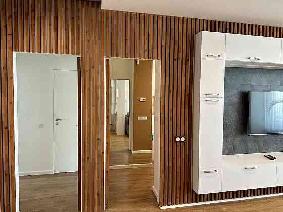 Продаж квартири з дизайнерським ремонтом в новобудові, вул. Угорська. Львов