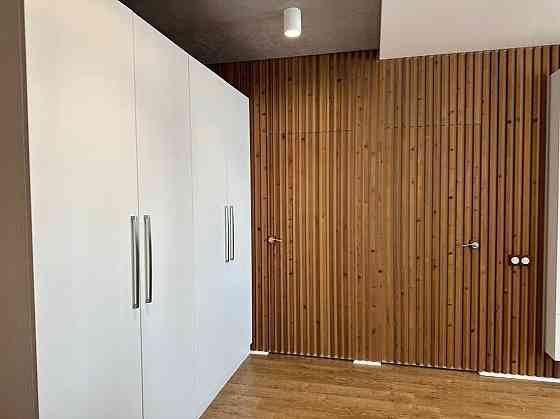 Продаж квартири з дизайнерським ремонтом в новобудові, вул. Угорська. Львов