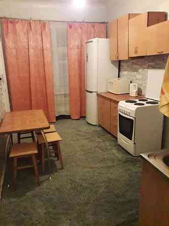 Оренда 2 кімнатної квартири на Металургів Кривий Ріг