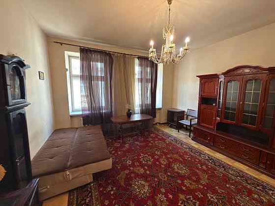 Здається на місяць або більше 2 кім. квартира, вул. Дорошенка в центрі Львів