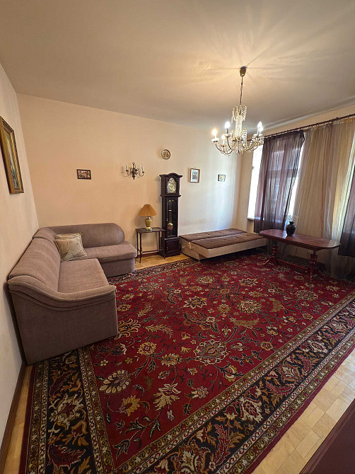 Здається на місяць або більше 2 кім. квартира, вул. Дорошенка в центрі Львів - зображення 1