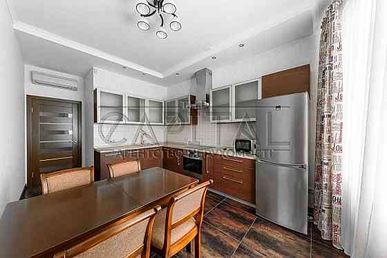 ВЕЛИКА 3к ІДЕАЛЬНО для Сім'ї або для Пари на вул Коновальця Євгена 36в Київ