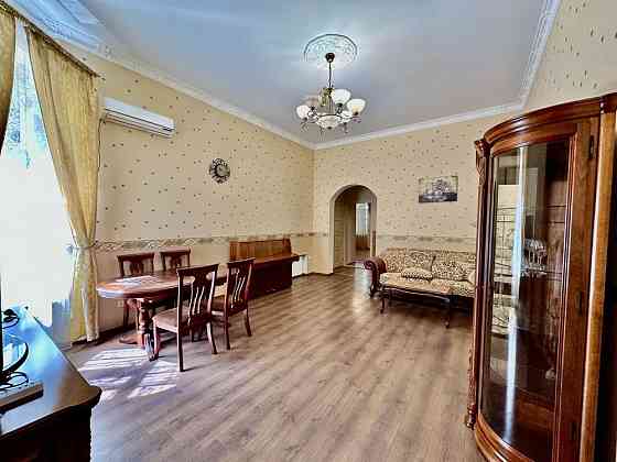 Аренда трехкомнатной квартиры в Одессе. Парк Шевченко. Дельфинарий Одеса