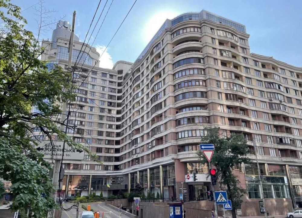 Оренда 3-кімнатної квартири в ЖК "Дипломат Холл" (вул. Жилянська, 59) Киев - изображение 1