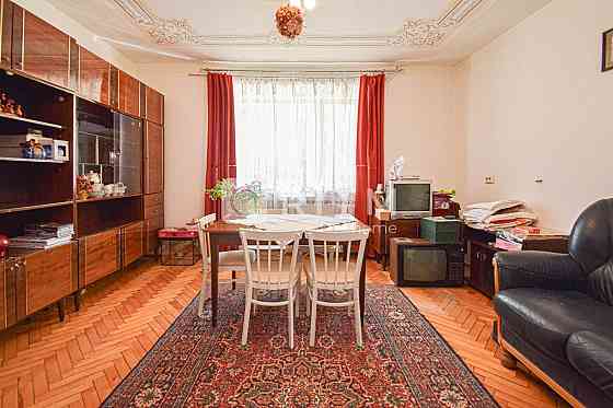 3-к. квартира на вул. Захисників України (біля 11-ї школи). Тернополь