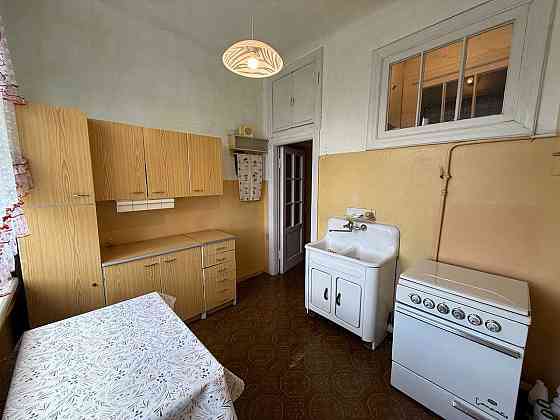 Без% 3к Лаврська 6 Парк Вічної Слави Лавра 3к на 3 місяці без меблів Київ