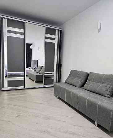 ЖК ВОДОГРАЙ! Здам простору 1к НОВОБУДОВУ З КОНДИЦІОНЕРОМ, ліжко + дива Черновцы