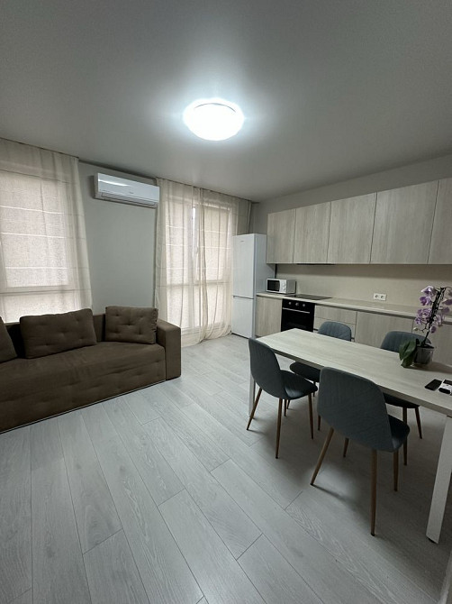 Новий Район. Закрита територія. Минай - зображення 1