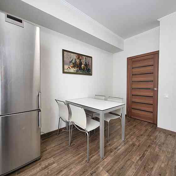 Аренда 3 комнатной квартиры в новострое в центре города Запоріжжя