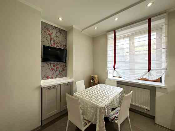 Сдам 2 комнатная квартира улица Кавказская 12 метро Вокзальная Киев